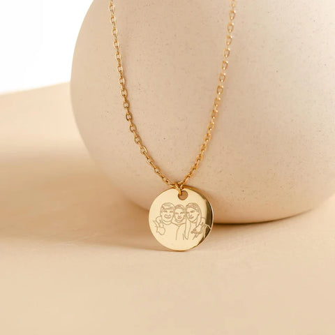 PORTRAIT COIN NECKLACE